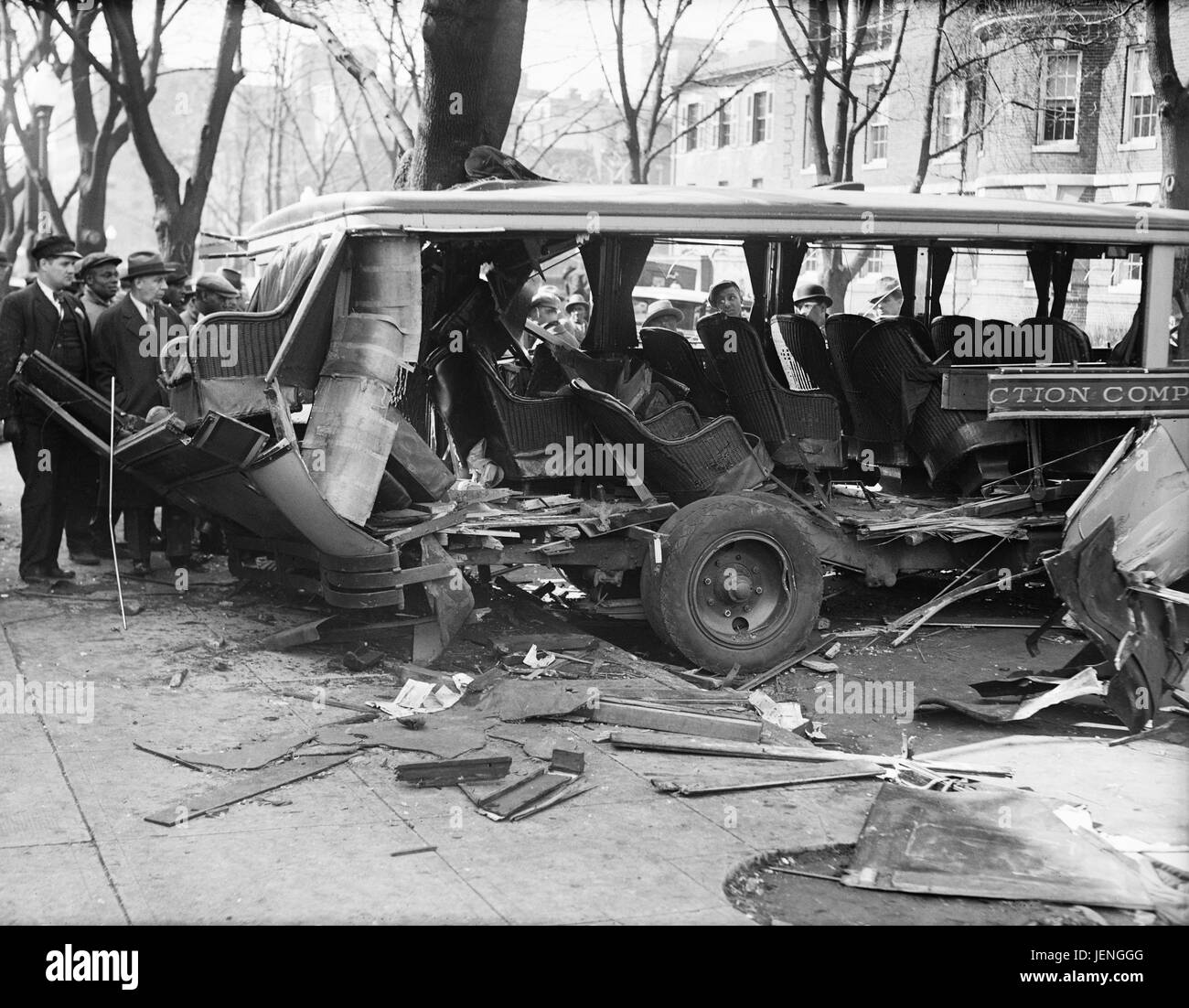 1930s bus hires stock photography and images Alamy