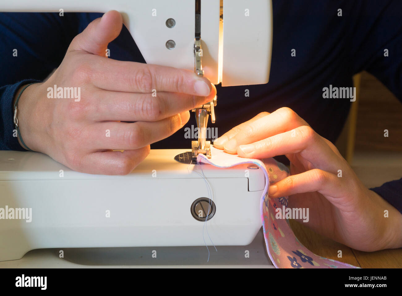 Using Traditional Sewing Machine Traditional sewing machine hi-res stock photography and images - Alamy