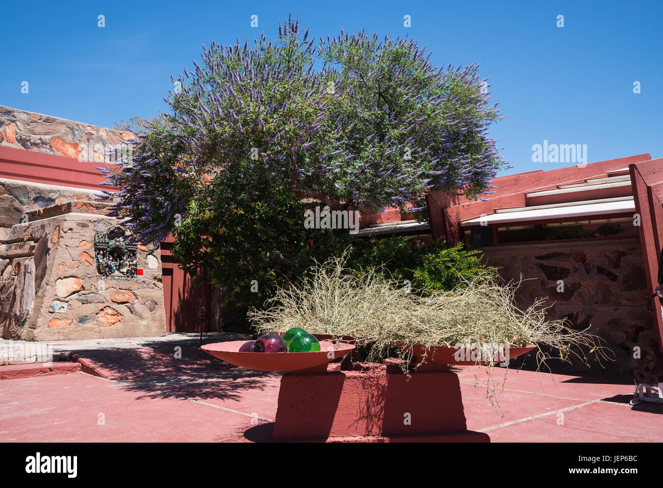 Taliesin West architect Frank Lloyd Wright's winter home and school in ...