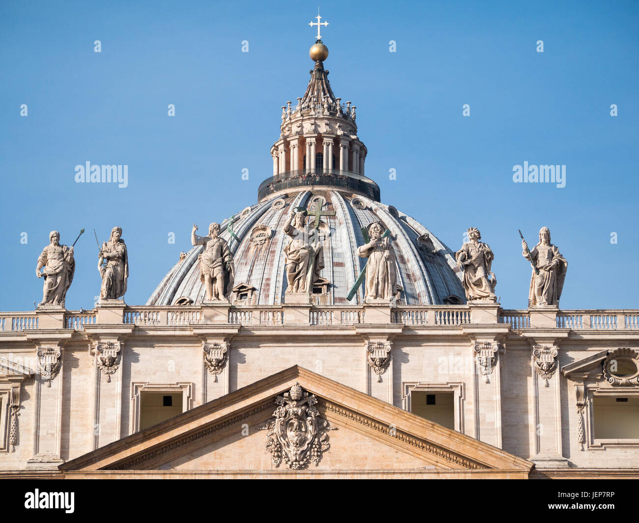 St Peter S Basilica Dome Exterior View Stock Photo Alamy