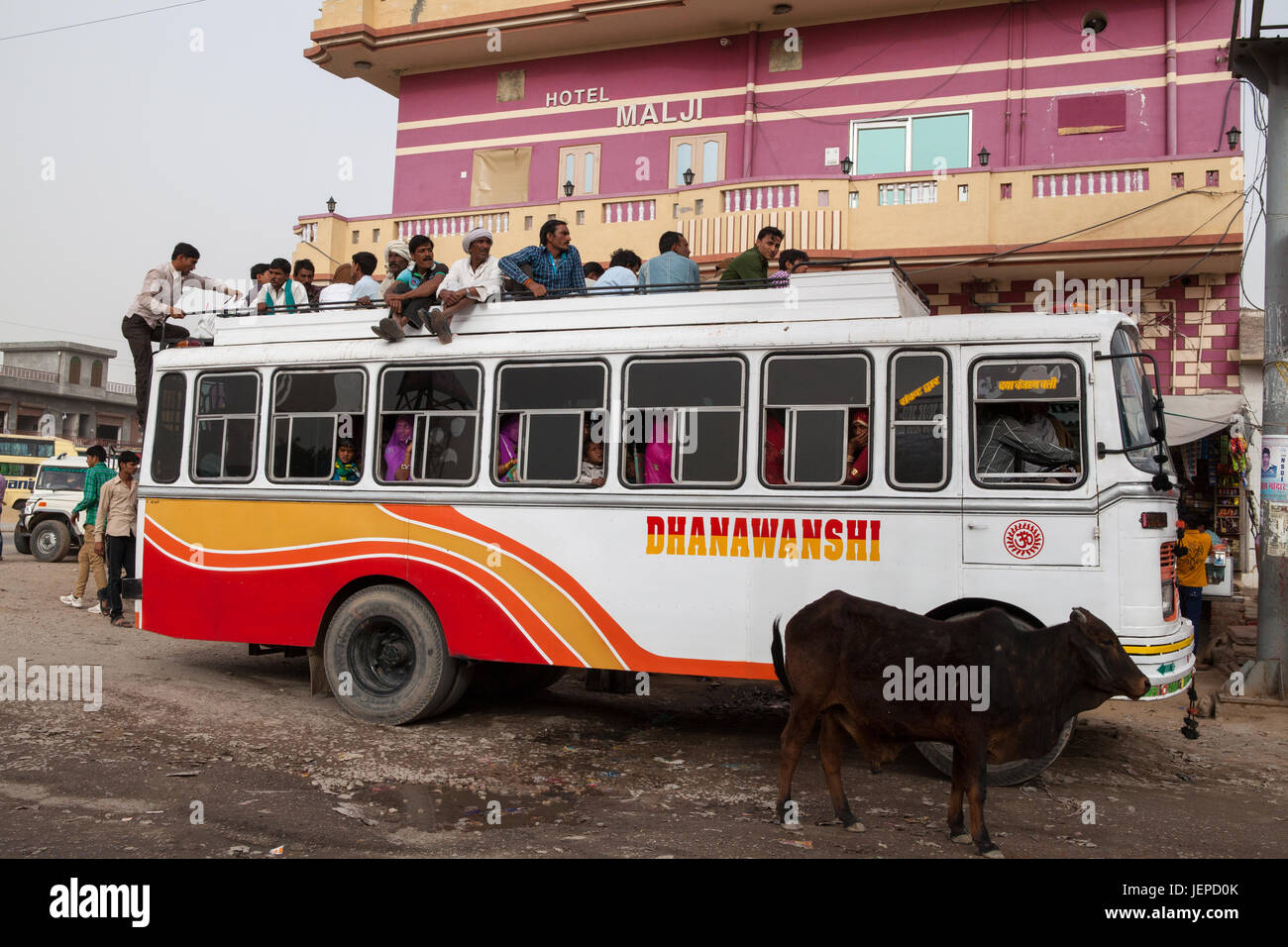 Tata bus hi-res stock photography and images - Alamy
