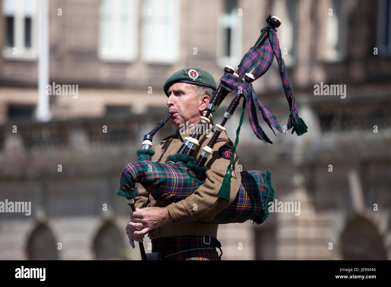 Piper of No 4 Commando, Playing the Pipes During the Wreath Laying Ceremony as Part of the 2017 Barnard Castle 1940's Weekend, County Durham, UK. Stock Photo