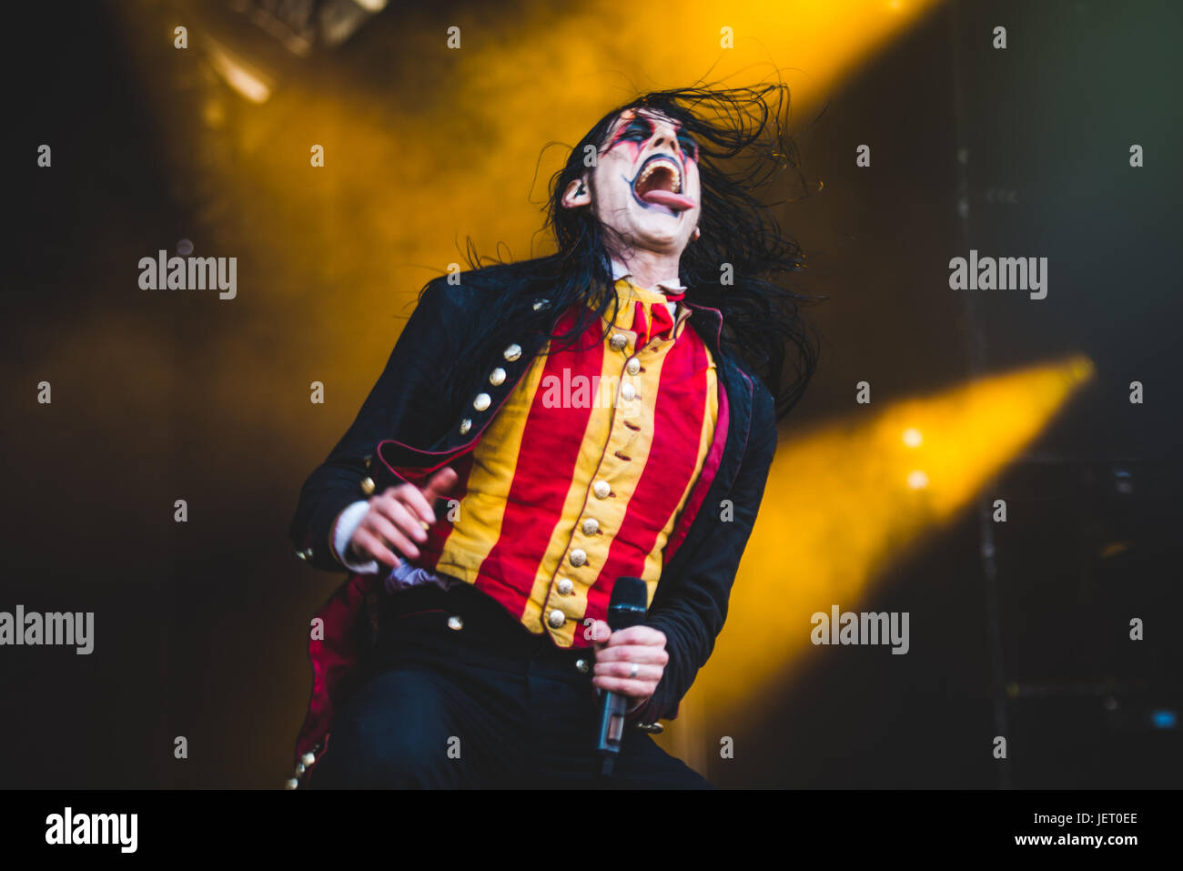 Avatar singer hi-res stock photography and images - Alamy