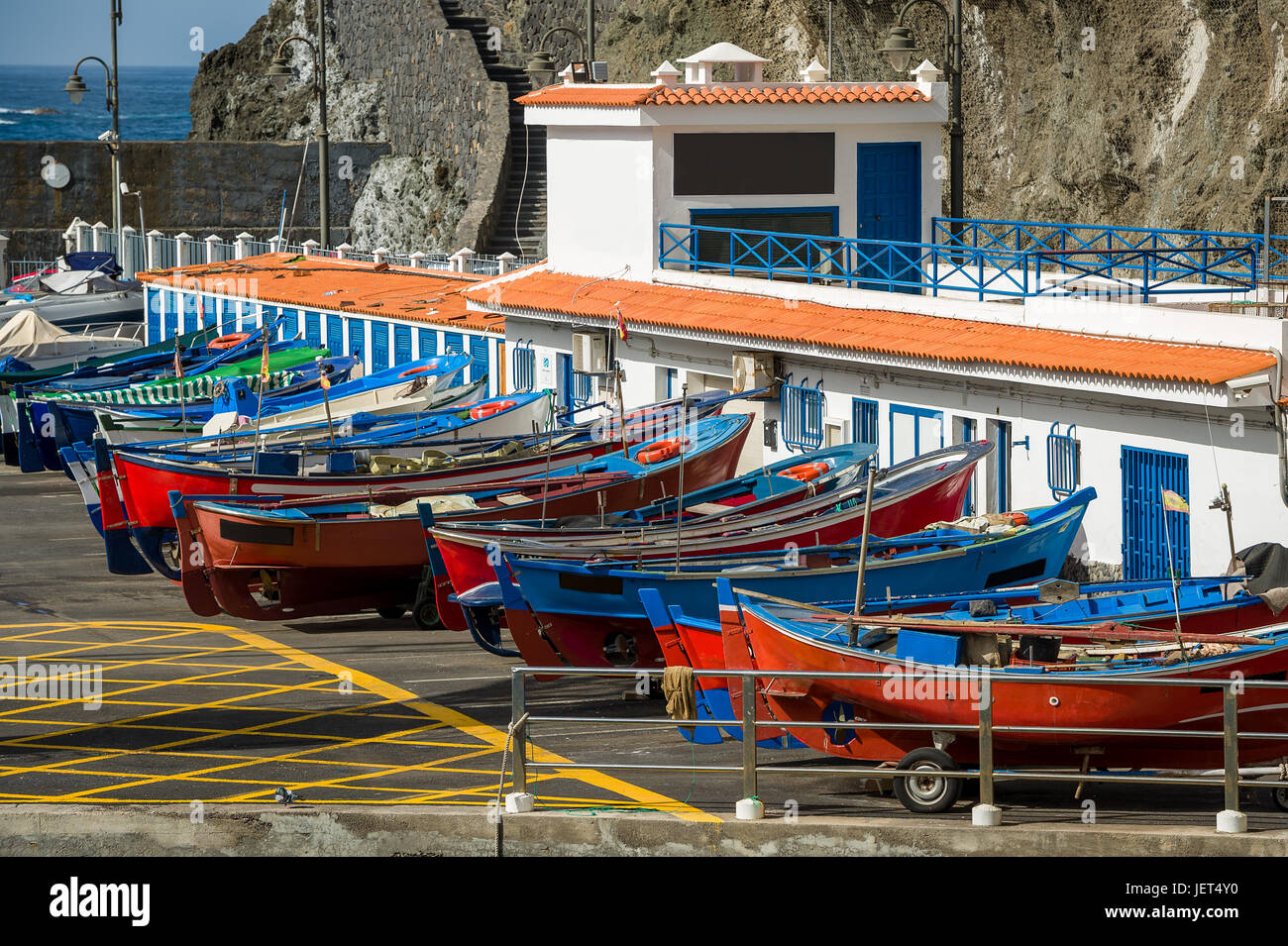 Retro Boats Hi res Stock Photography And Images Alamy retro-boats-hi-res-stock-photography-and-images-alamy