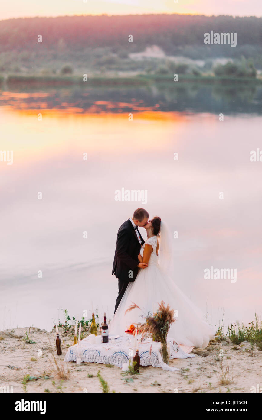 Couple newlyweds kissing during hi-res stock photography and images - Alamy