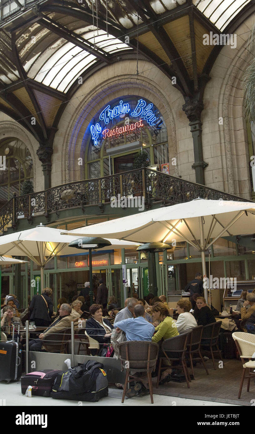 France, Paris, railway station 'done de Lyons', station hall