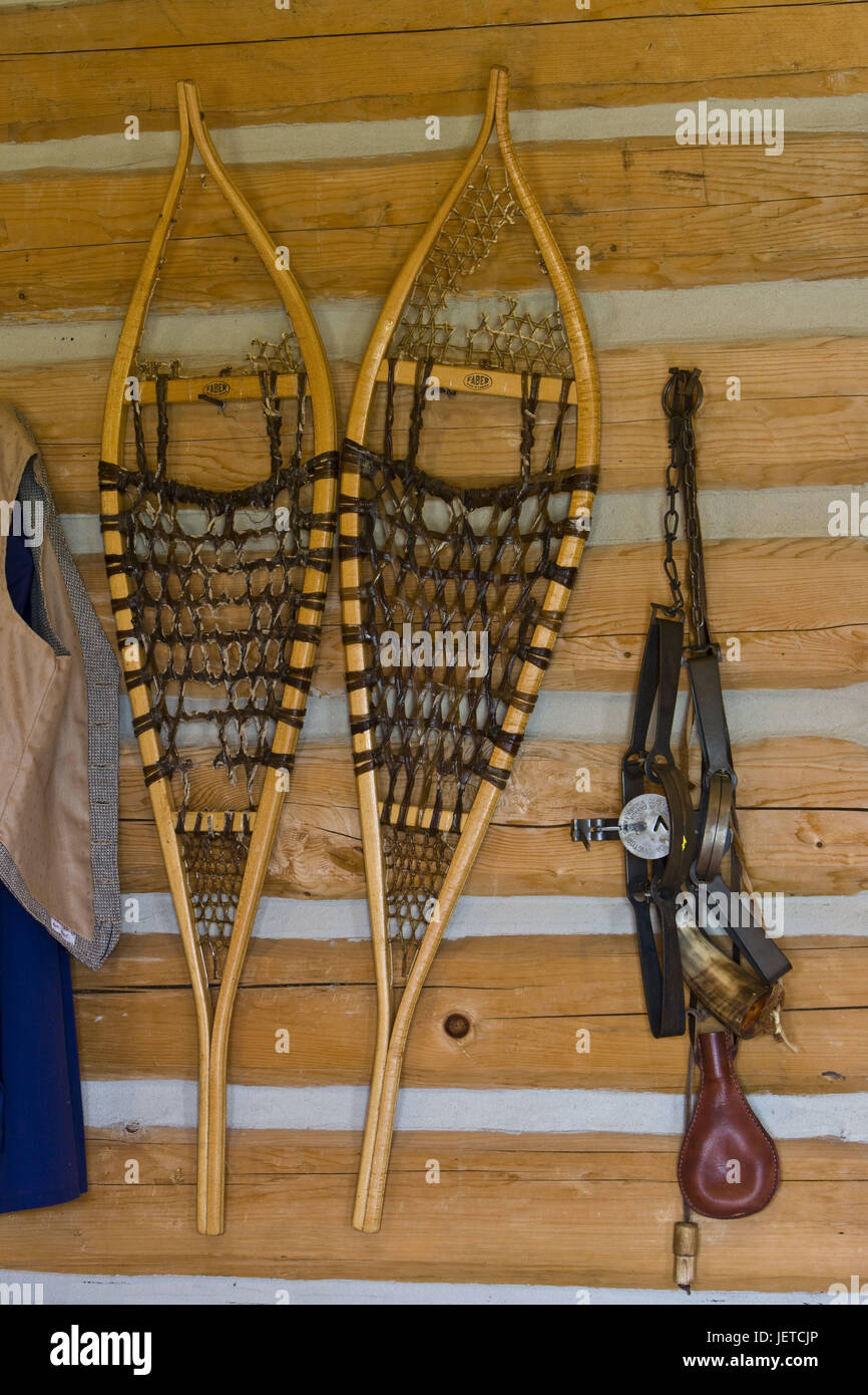 Canada, Saskatchewan, load Mountain House Provincial park, barn, snow shoes, hunting implements, blow traps, drinking bags, Stock Photo
