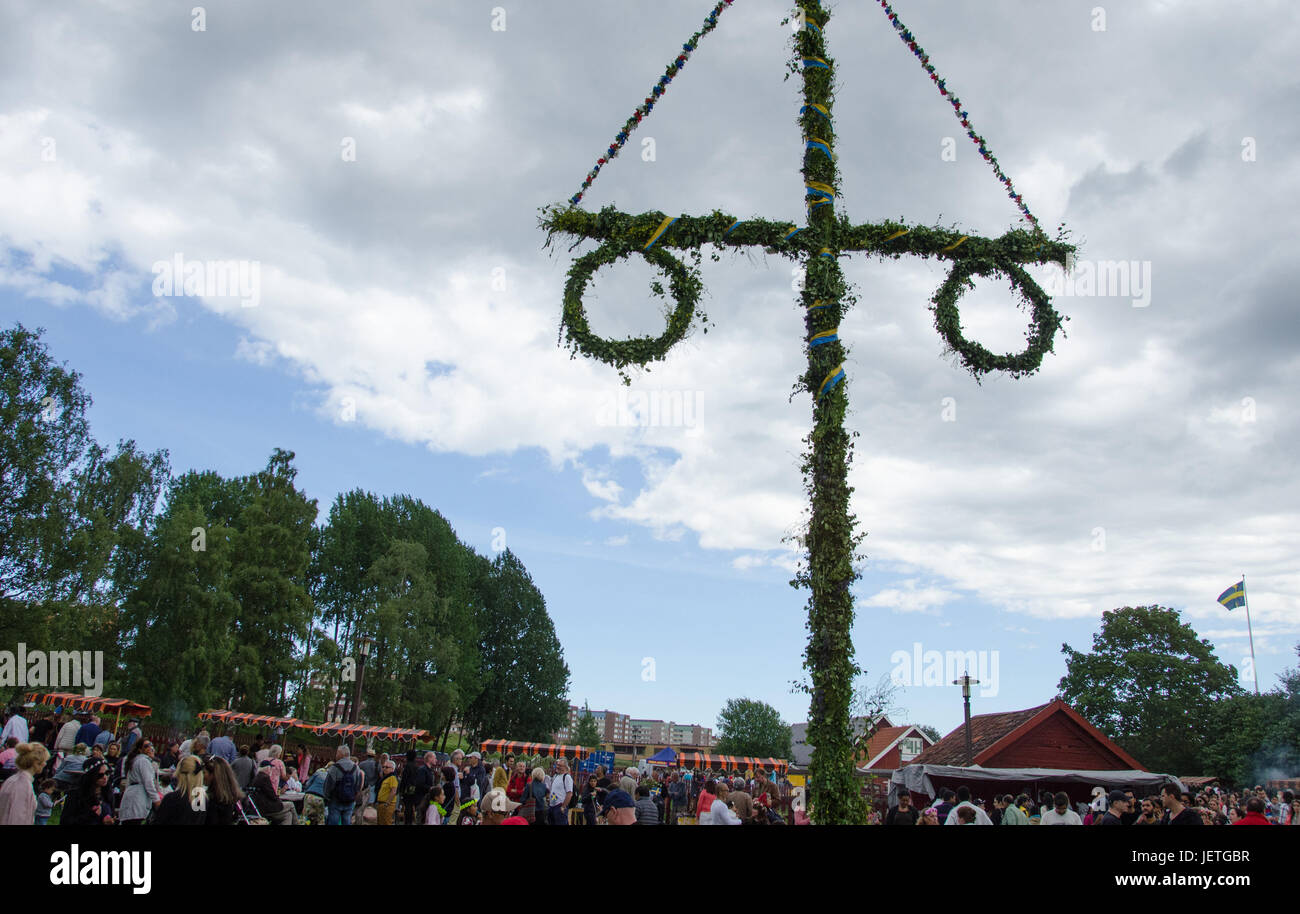 Midsummer sweden celebration hires stock photography and images Alamy