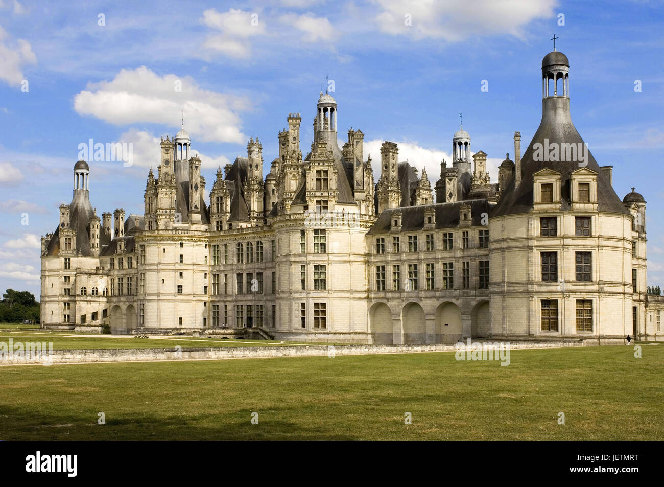 Castle Chambord, the biggest castle in the Loire, France, Schloss