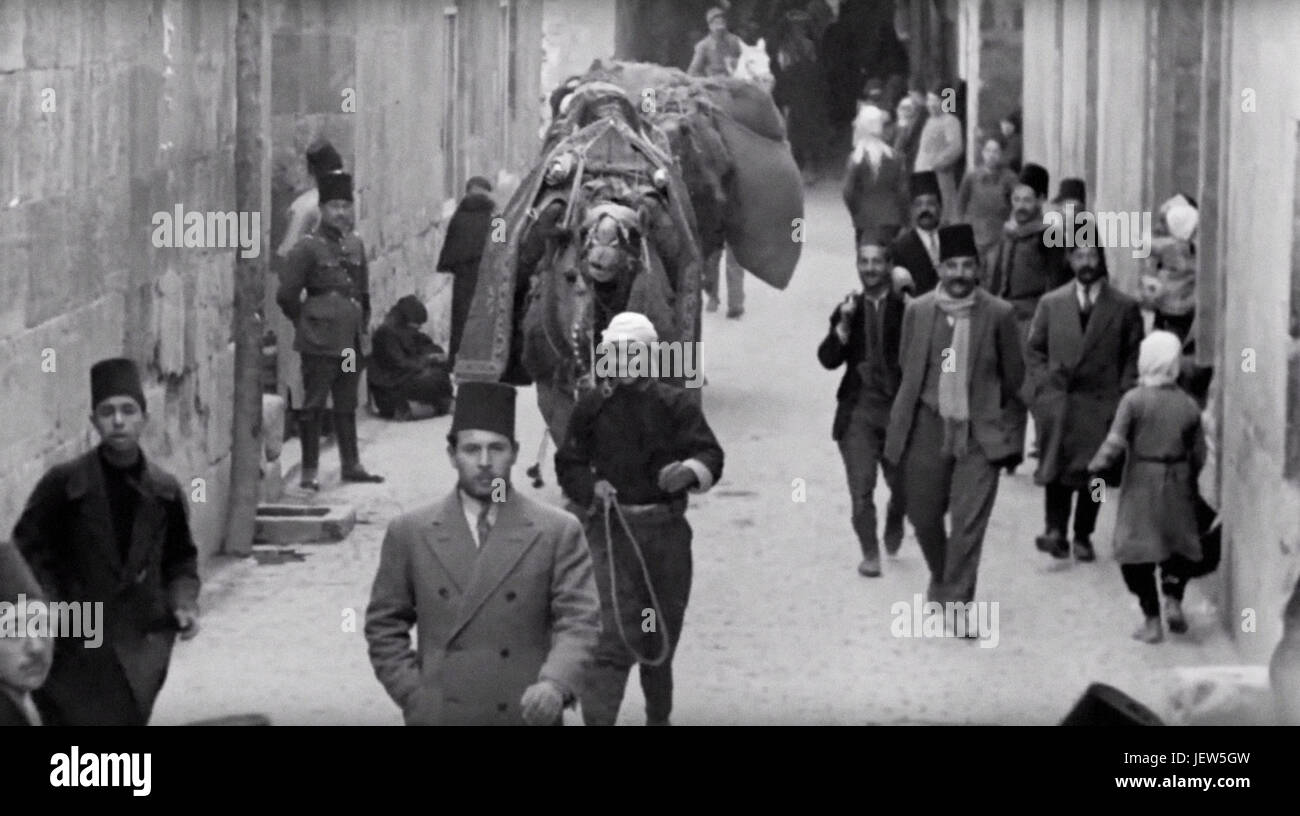 LETTERS FROM BAGHDAD, 2016. © Vitagraph Films /Courtesy Everett Collection Stock Photo Alamy