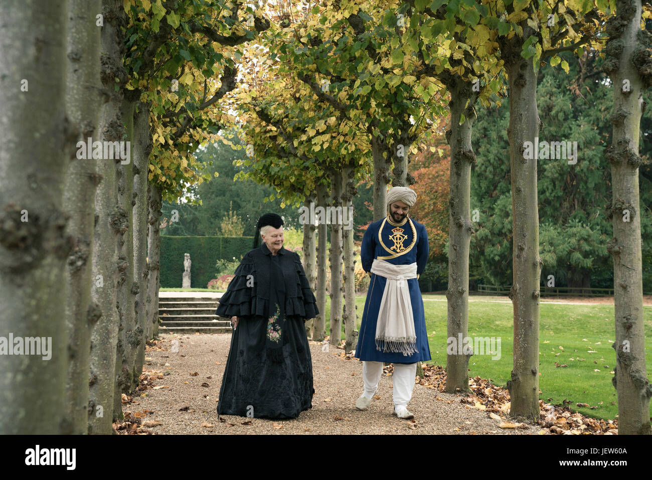 VICTORIA AND ABDUL, from left, Judi Dench, Ali Fazal, 2017. ph: Peter Mountain. ©Focus Features/courtesy Everett Collection Stock Photo