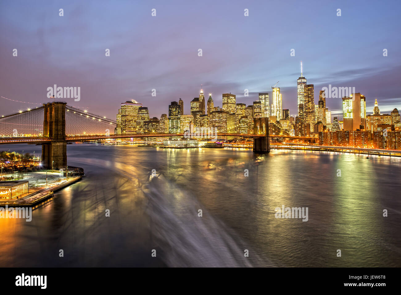 Brooklyn Bridge and Downtown Manhattan at Night Stock Photo - Alamy
