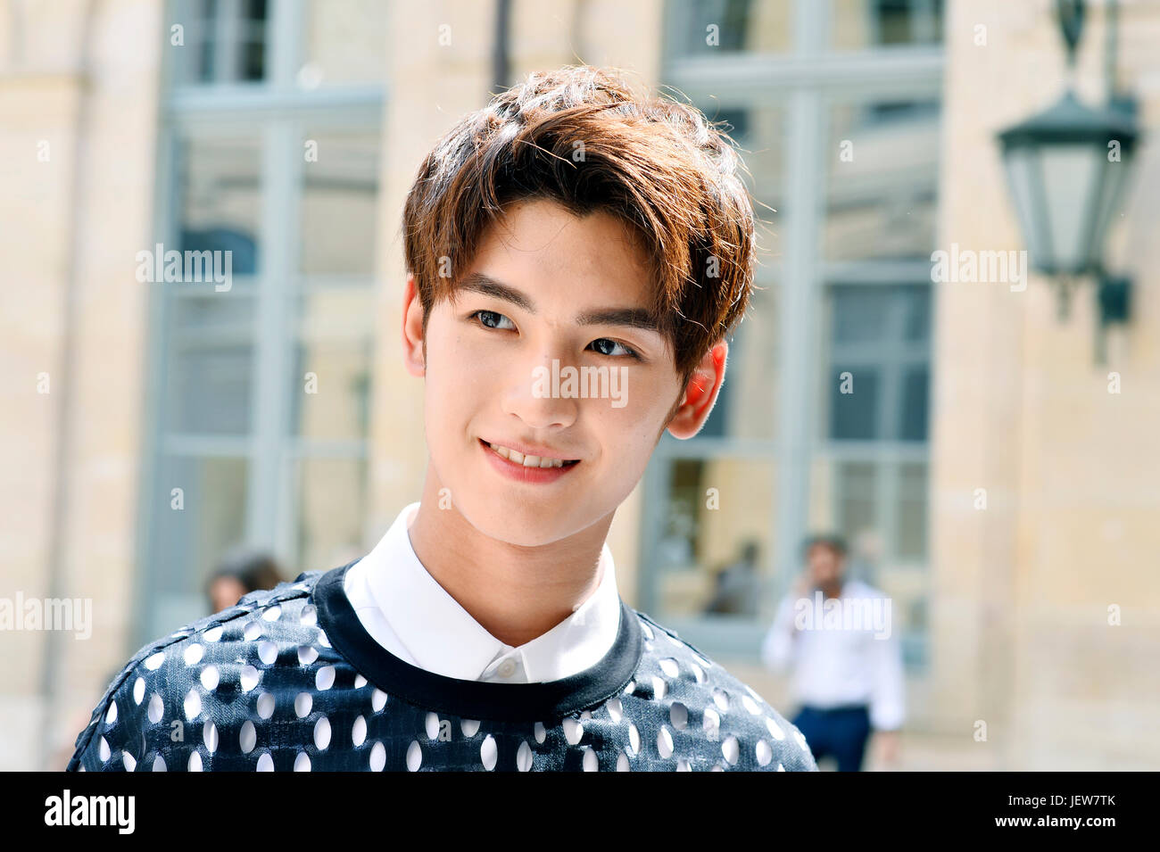 Outside Sean Suen, Paris Fashion Week Men 20172018, Place Vendôme