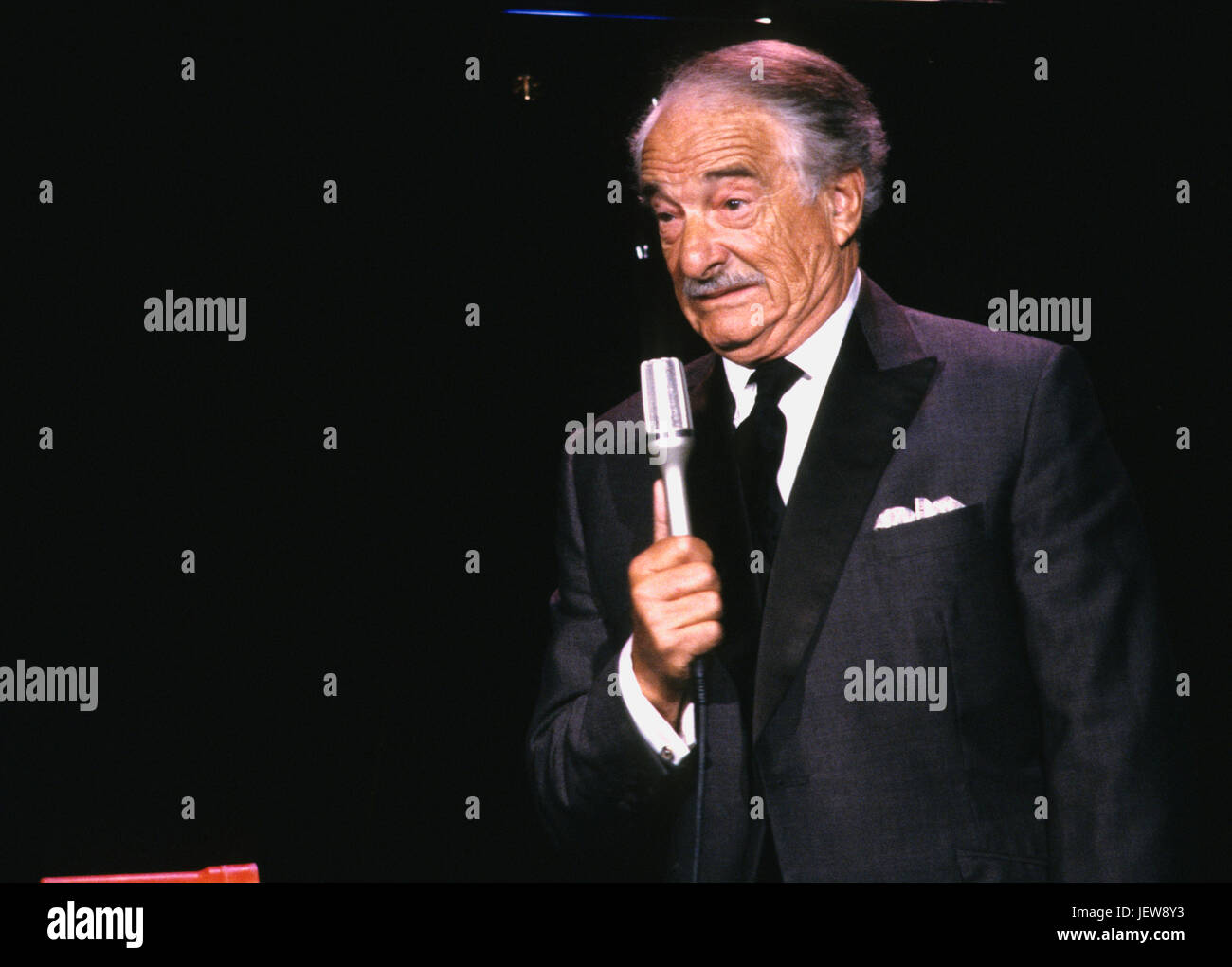 Victor borge hi-res stock photography and images - Alamy