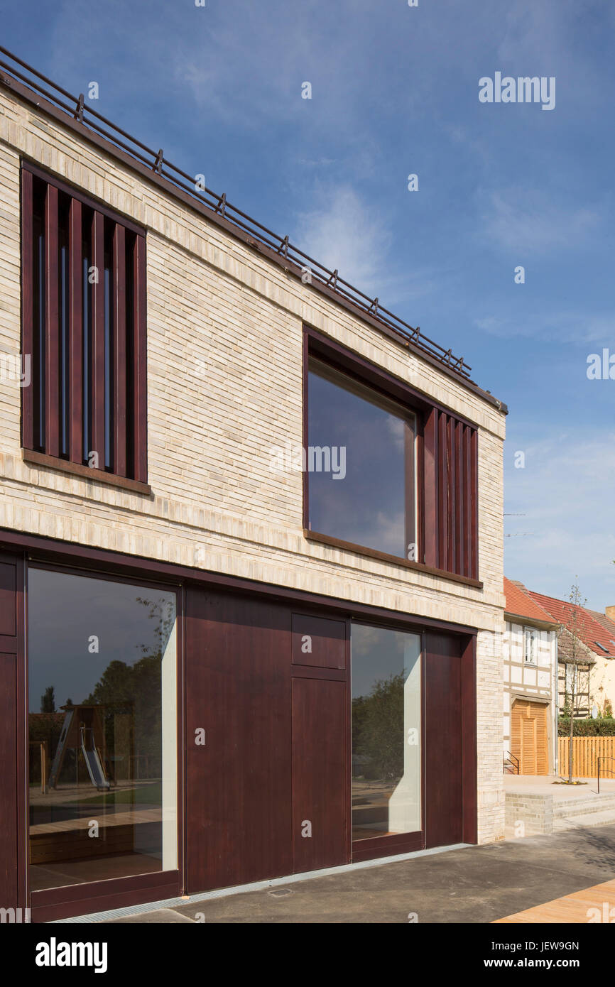 Two-storey brick facade with large windows. Kindergarten Mitte Kyritz ...