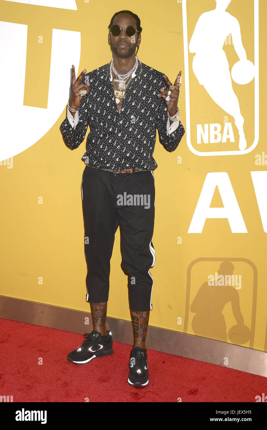 New York City. 26th June, 2017. Fabolous attends the NBA Awards 2017 at Basketball City on Pier 36 South Street on June 26, 2017 in New York City. | Verwendung weltweit Credit: dpa/Alamy Live News Stock Photo
