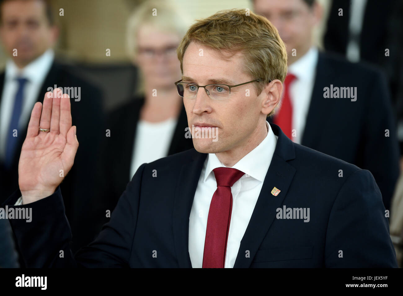 dpatop CDUpolitician Daniel Günther inaugurated as the new Premier