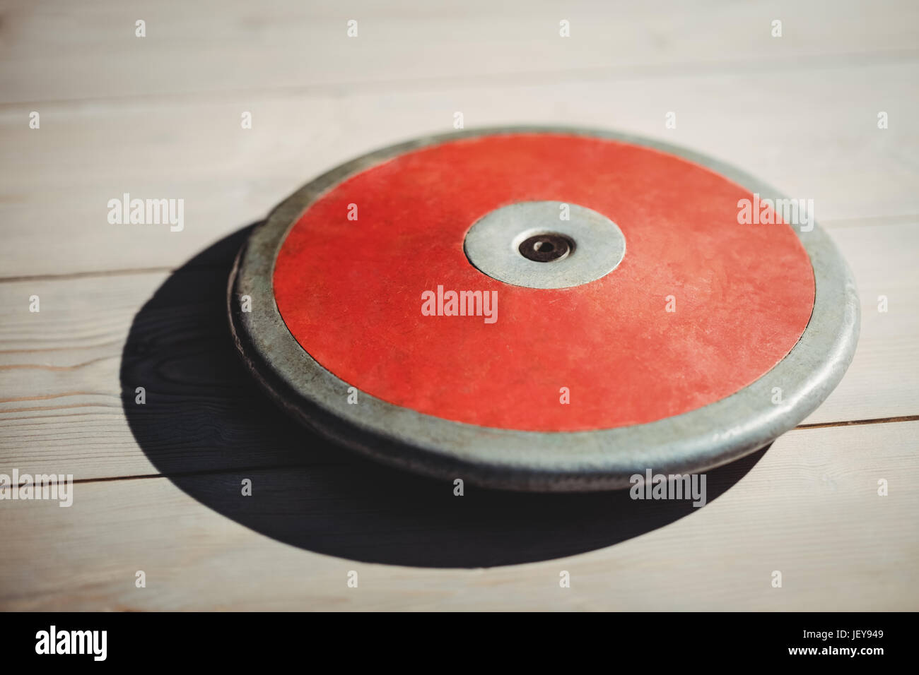 Discus throwing champion hires stock photography and images Alamy