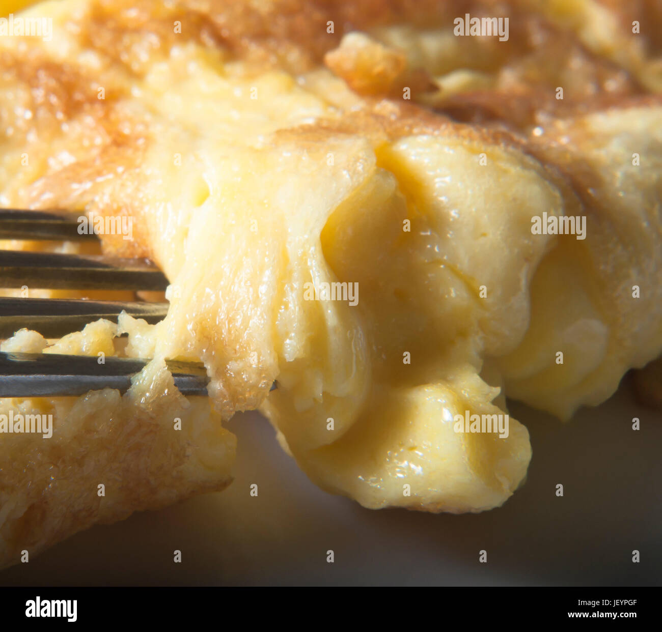 Omelette fork hi-res stock photography and images - Alamy