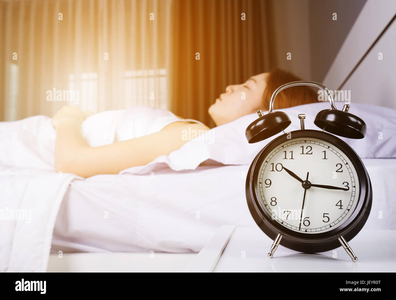 Ten oclock sun hires stock photography and images Alamy