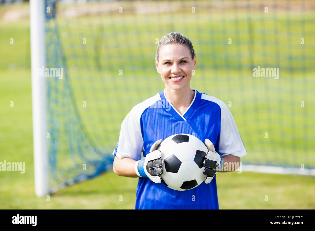 Goalkeeper girl editorial image. Image of people, women - 39234020