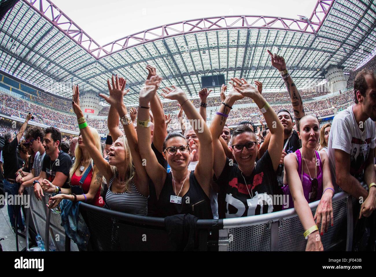 Milan, Italy. 27th June, 2017. The crowd of the english electronic rock