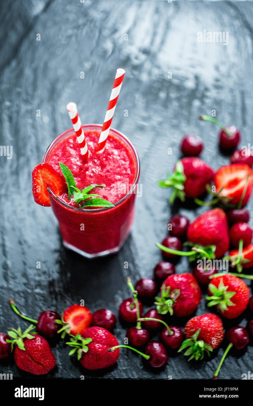 Glass of strawberry fresh Stock Photo - Alamy