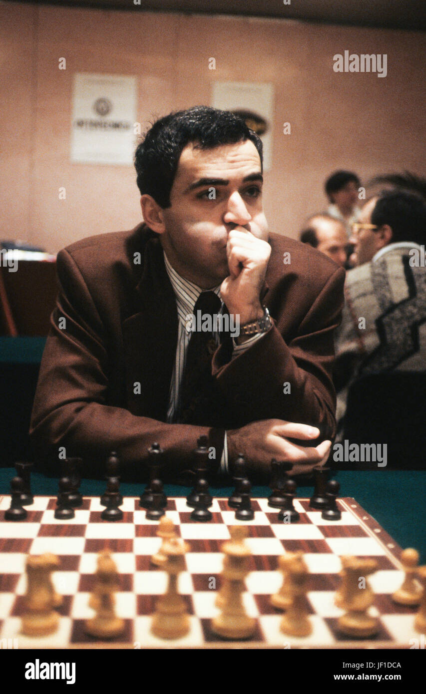 World chess champion garry kasparov hi-res stock photography and