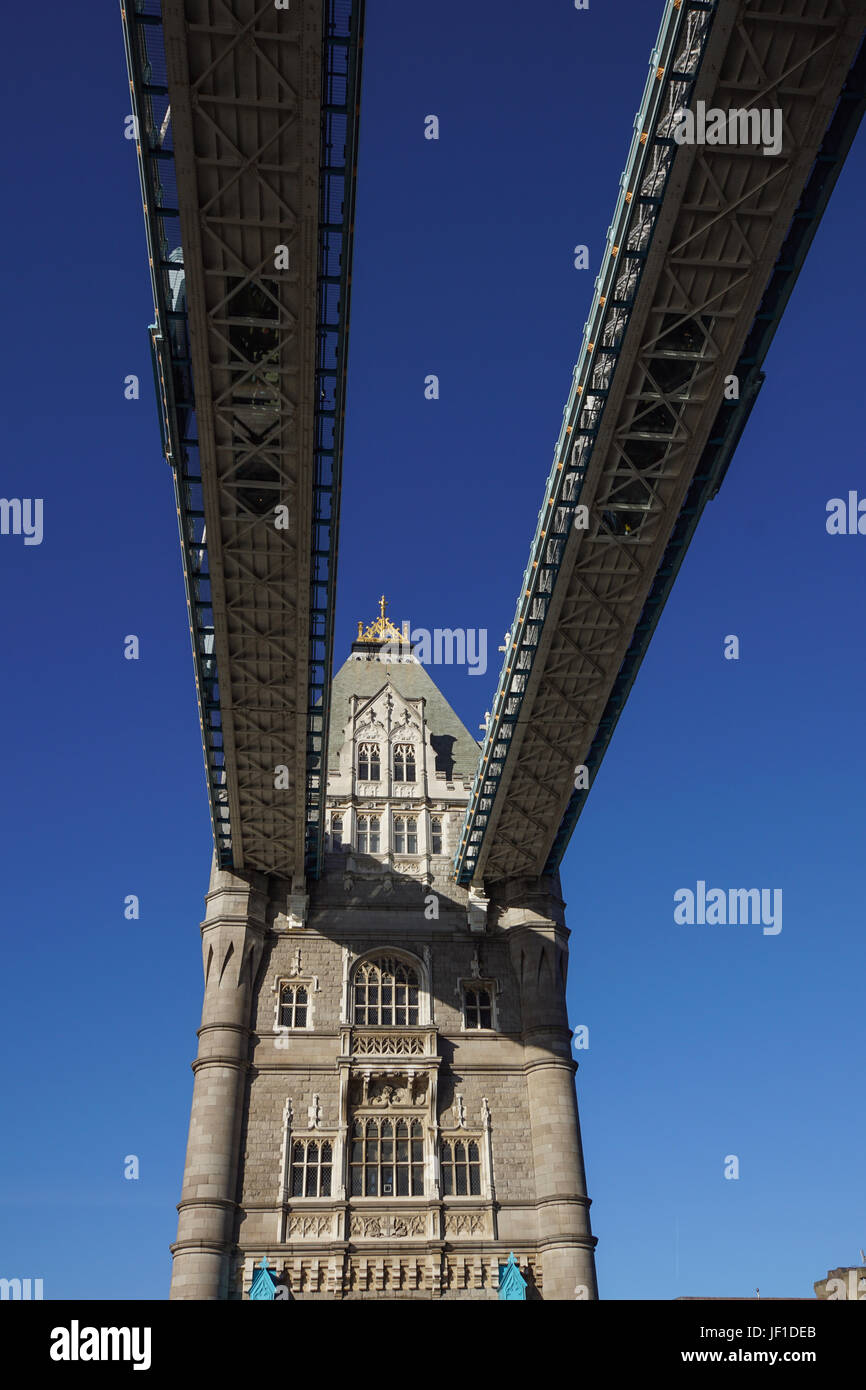 Tower bridge detail hi-res stock photography and images - Alamy