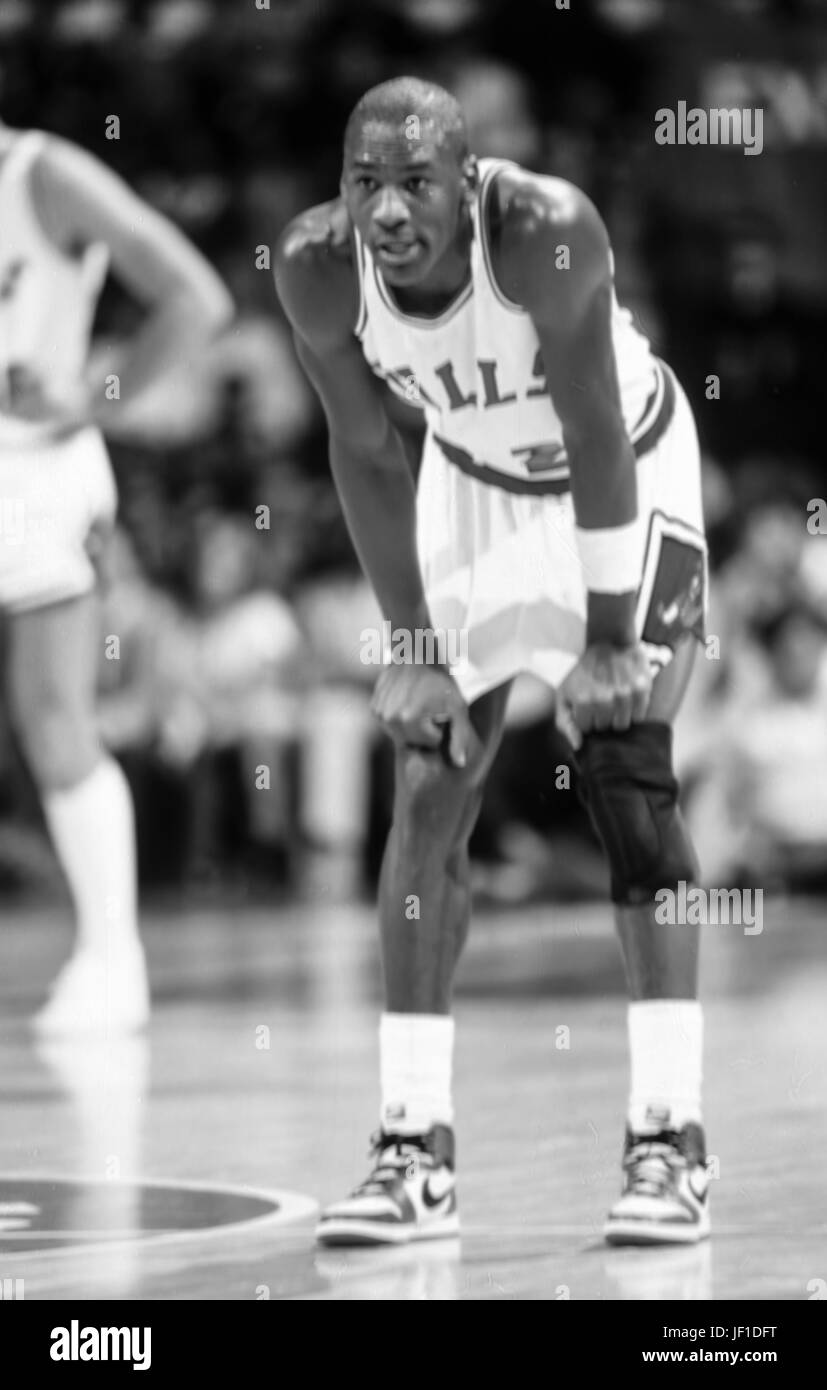 Nike Michael Air Jordan #23 Black & White Game Jersey Boy'