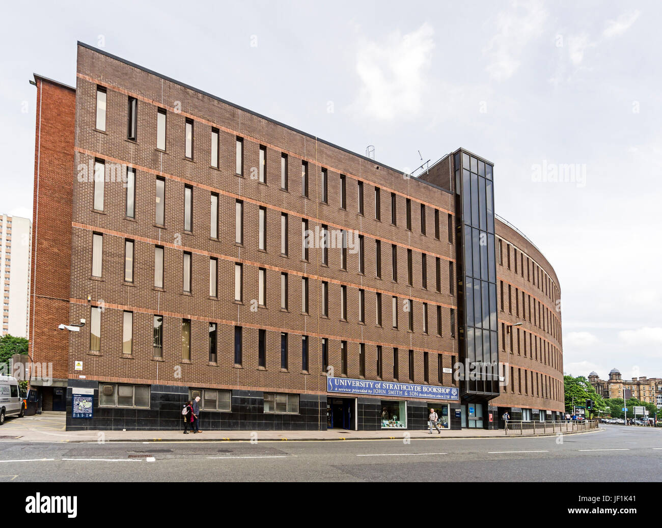 University of Strathclyde campus building Curran with Andersonian Library and book shop in Cathedral Street Glasgow Scotland UK Stock Photo