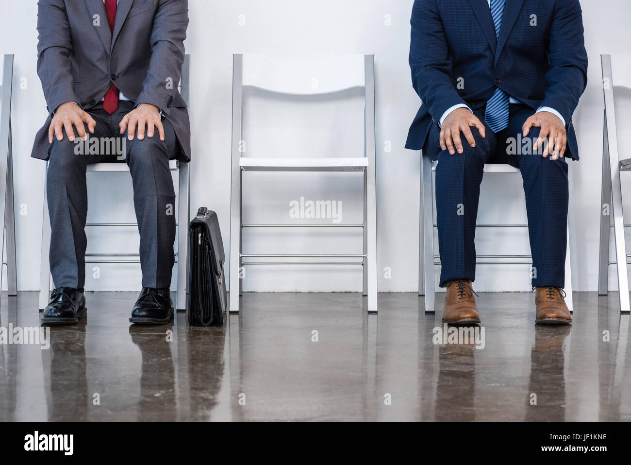 Business men in waiting room hi-res stock photography and images - Alamy