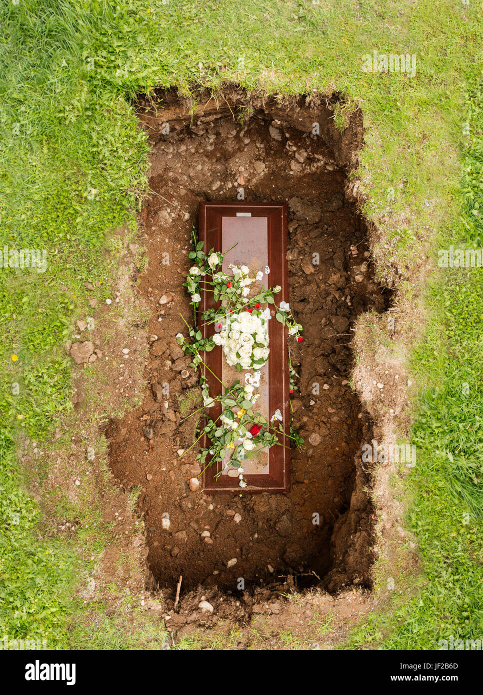 Flowers on coffin Stock Photo Alamy