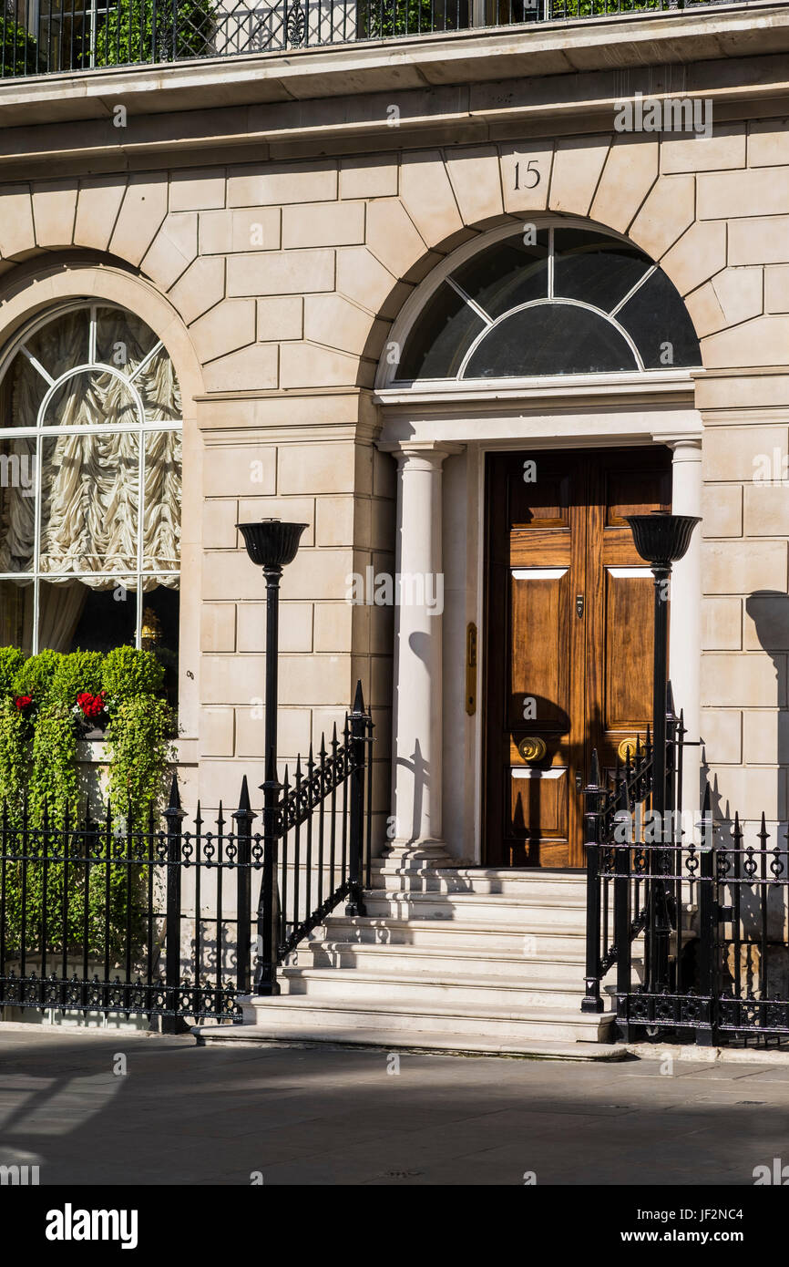 15 st james square hires stock photography and images Alamy