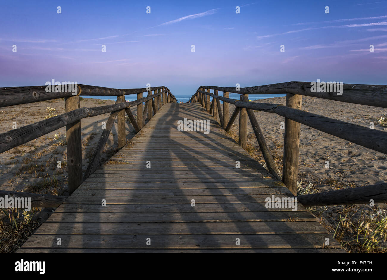 Wooden path to the beach Stock Photo - Alamy