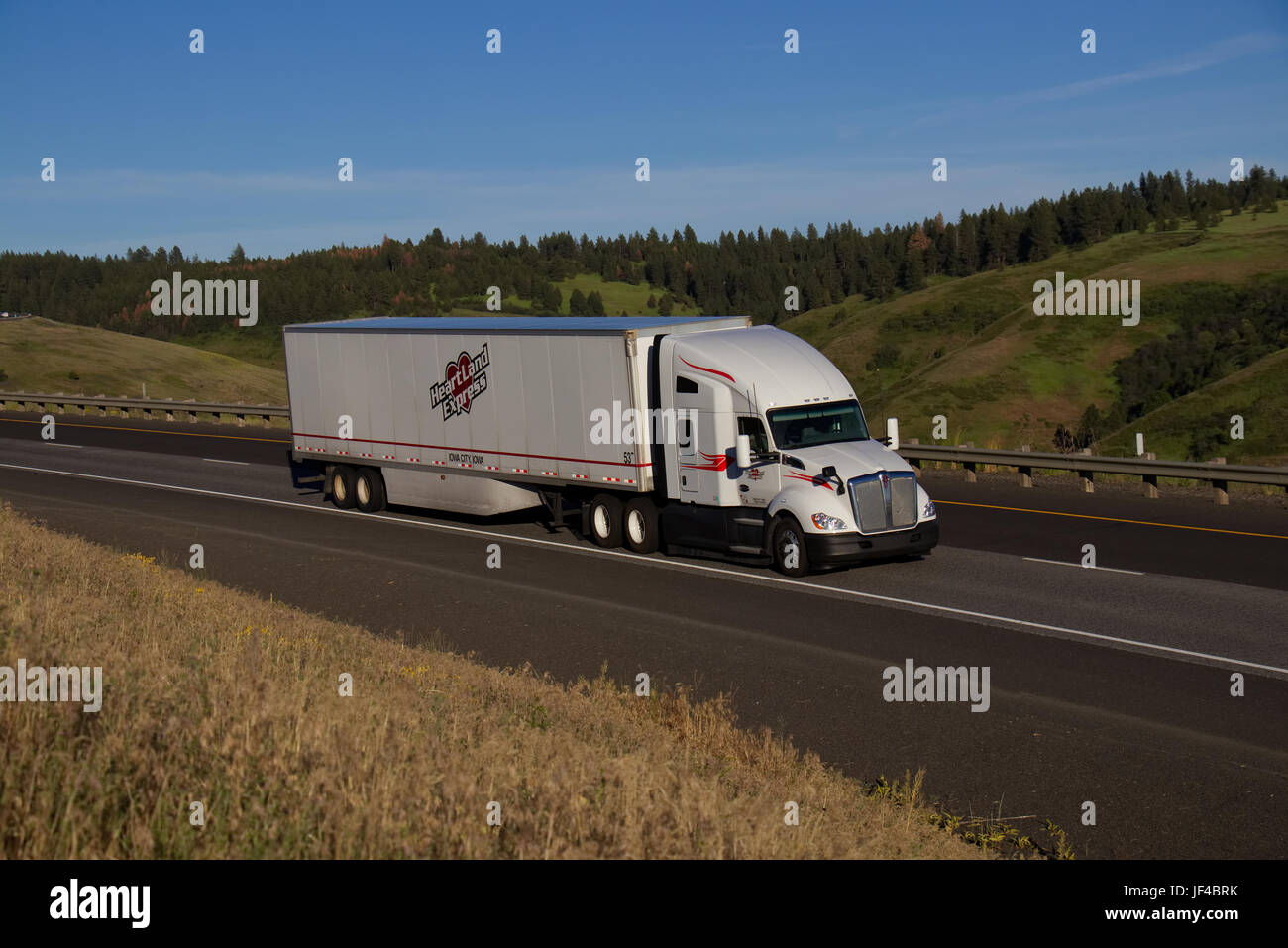 Heartland Express / White Kenworth Stock Photo Alamy