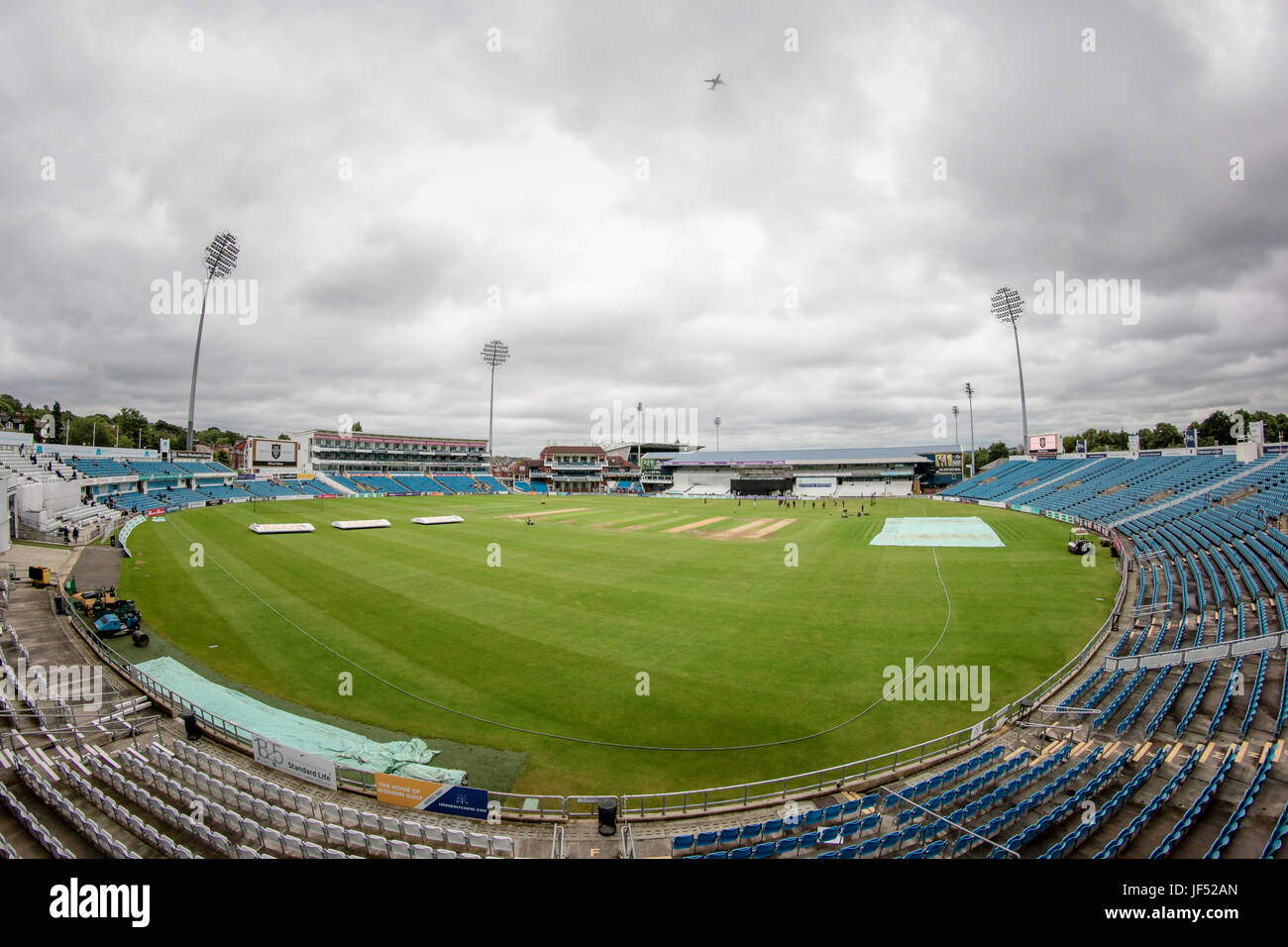 Headingly, UK. 29th June, 2017. Gloomy skies over Headingly as a pitch inspection is scheduled for 14:30 Day Four of County Championship game between Yorkshire County Cricket Club v Surrey County Cricket Club on Thursday 29 June 2017. Credit: Caught Light Photography Limited/Alamy Live News Stock Photo