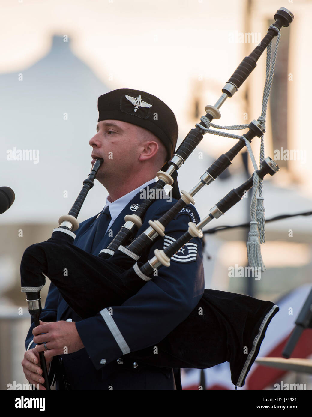 Usaf bagpipe band hires stock photography and images Alamy