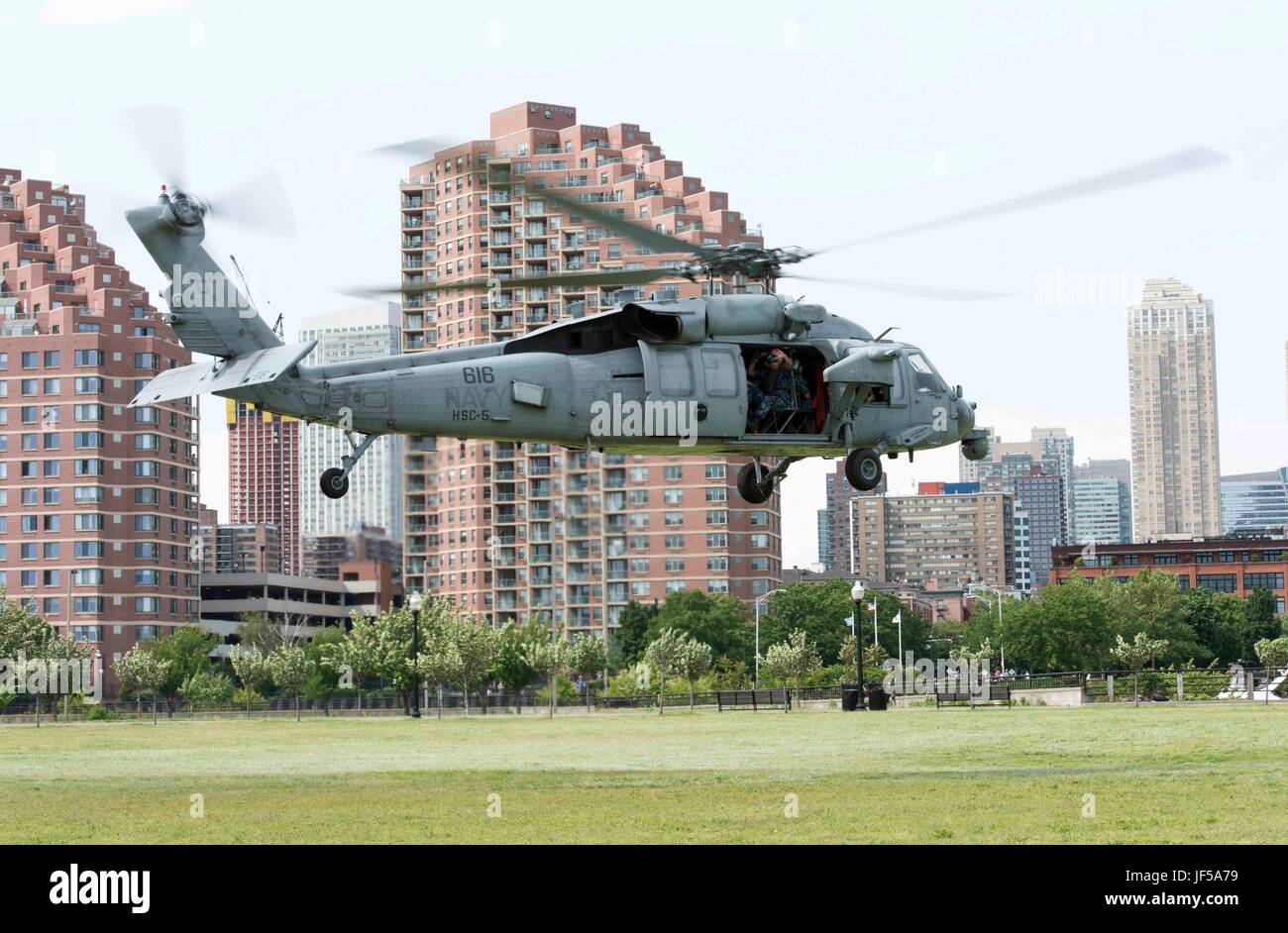 Sea hawk helicopter flying hi-res stock photography and images - Alamy