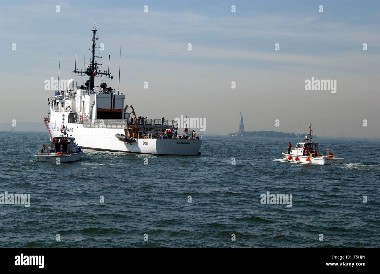 Coast guard cutter tahoma hi-res stock photography and images - Alamy