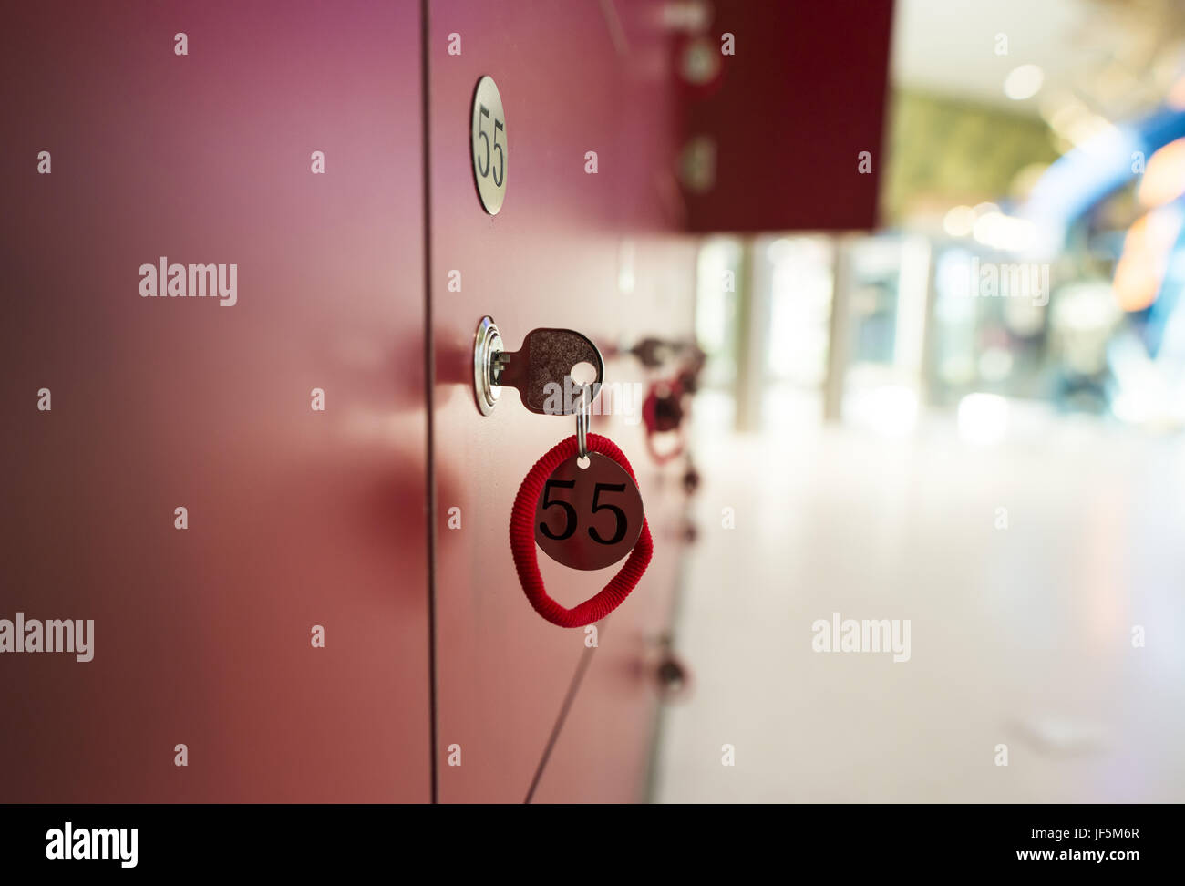 Mailbox Key Sign Mailboxes and keys Stock Photo - Alamy