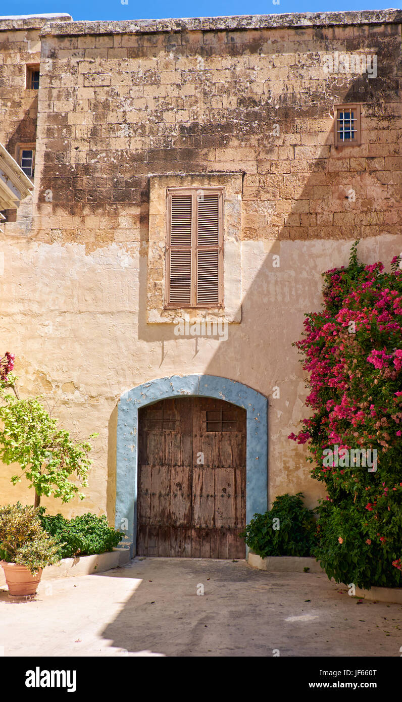 Old Maltese Houses Building Stock Photos & Old Maltese Houses Building
