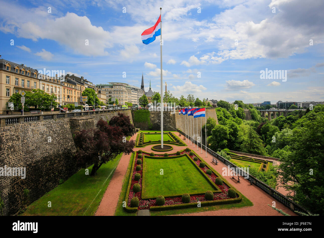 Luxembourg national flag in the Park at the place de la Constitution, Luxembourg City, Grand Duchy of Luxembourg, Europe, Luxemburger Nationalflagge i Stock Photo