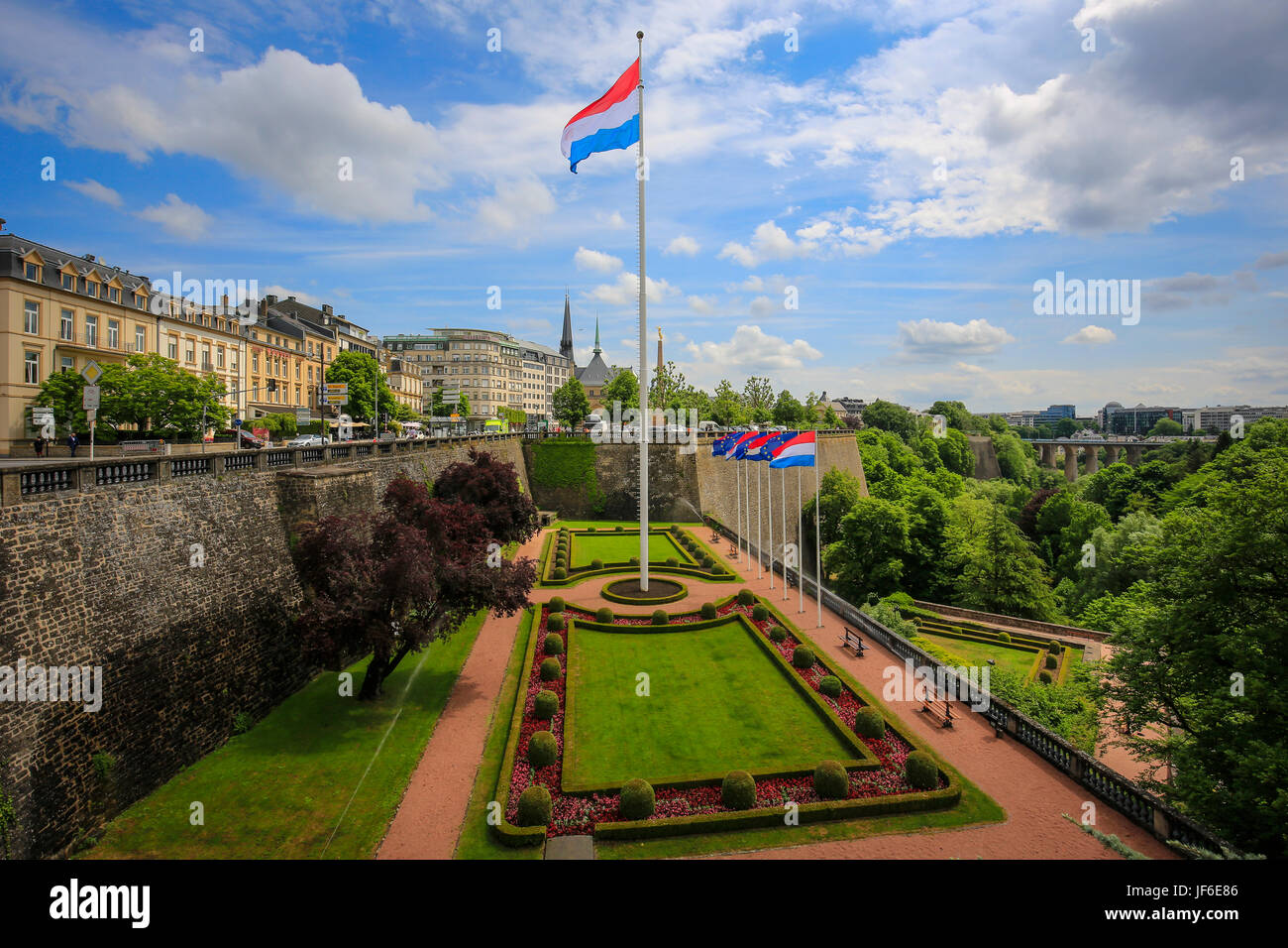 Luxembourg national flag in the Park at the place de la Constitution, Luxembourg City, Grand Duchy of Luxembourg, Europe, Luxemburger Nationalflagge i Stock Photo
