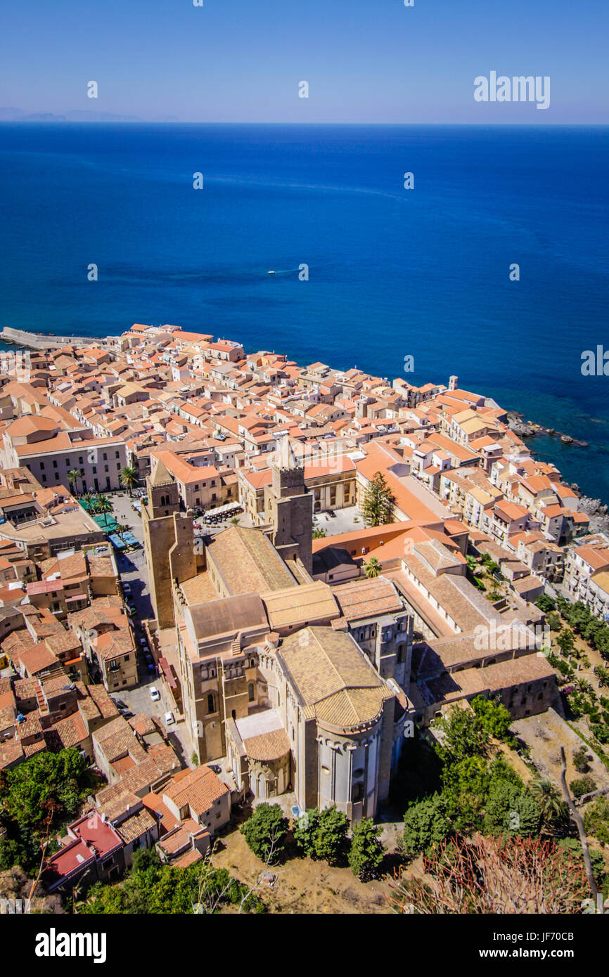 Cefalu old town, Sicily, Italy Stock Photo - Alamy