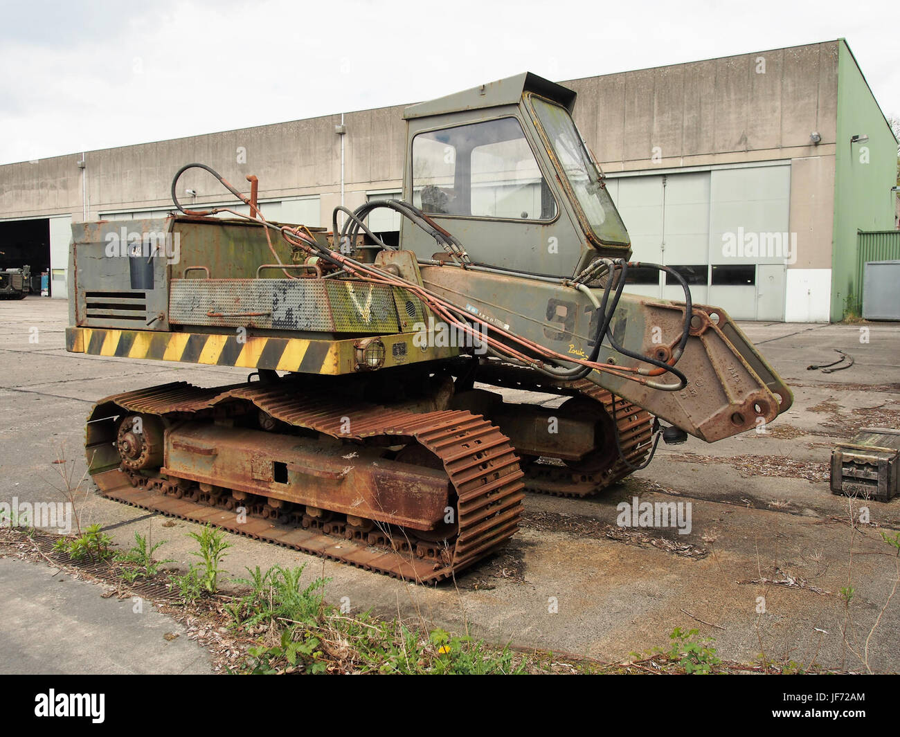 Liebherr 911 crawler excavator, Belgische leger foto 2 Stock Photo Alamy