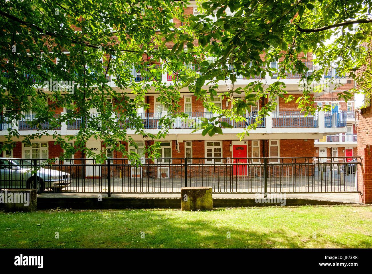 Houses tooley street hires stock photography and images Alamy