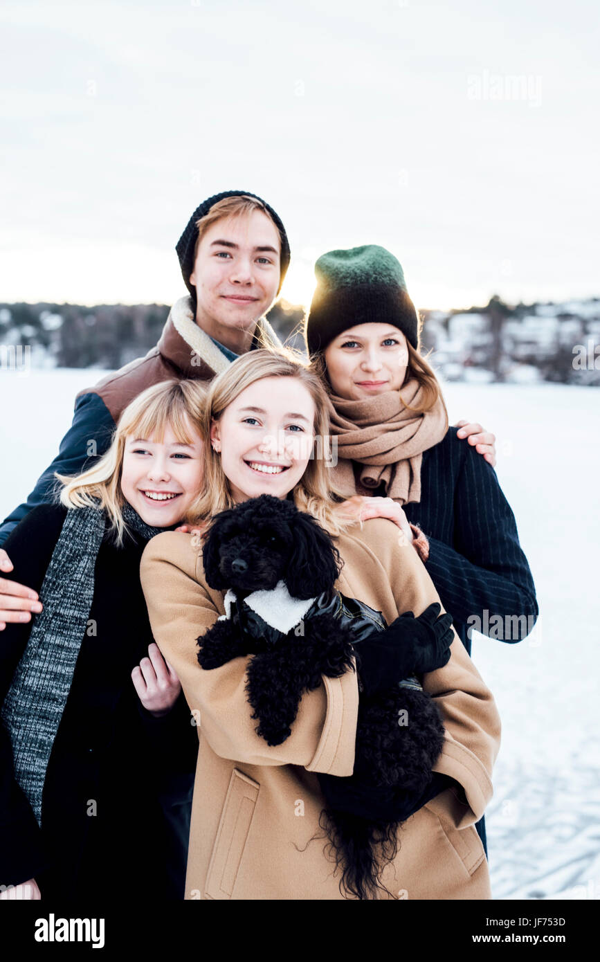 Group teenager pet hi-res stock photography and images - Alamy