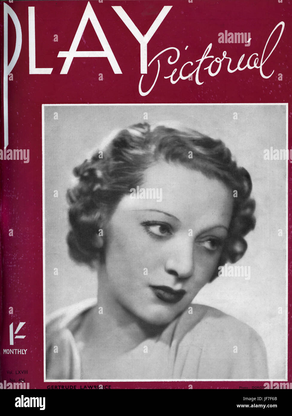 Gertrude Lawrence as Leonora Vail in Noel Coward 's 'Tonight at 8.30', at the Phoenix Theatre 
