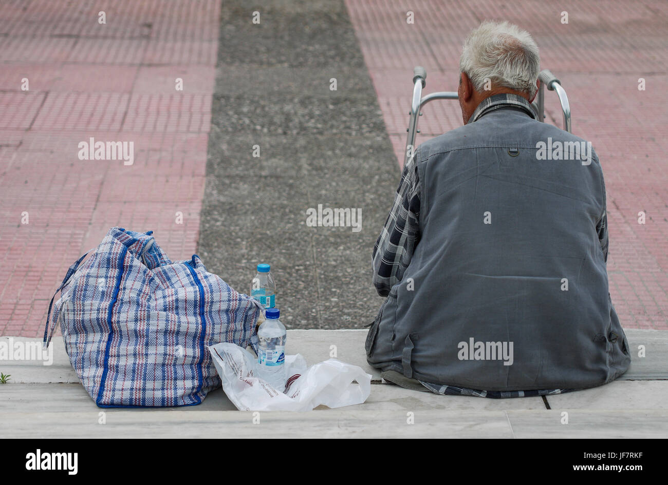 Greese Homless Homeless elder in the center of Athens (Greece Stock Photo - Alamy